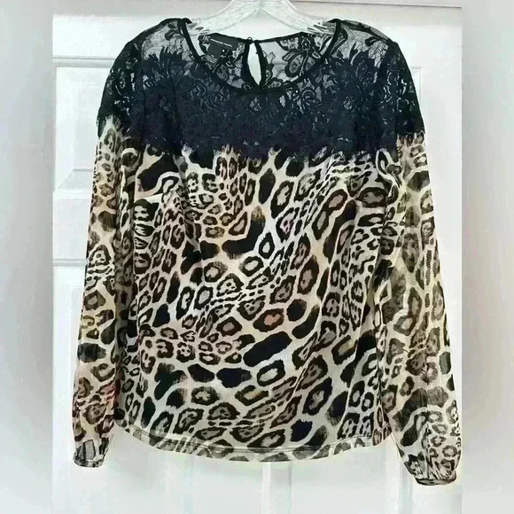INC international‎ Concepts Flowing  Leopard Print Too With Lace Button Closer M - Picture 1 of 9
